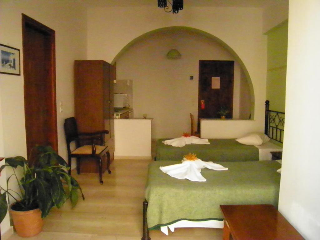 Mirsini Pansion Hotel Karterádos Værelse billede